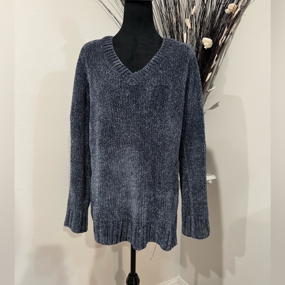Orvis Chenille oversized V-neck Pull over blue/gray Sweater Size Small - Picture 1 of 9